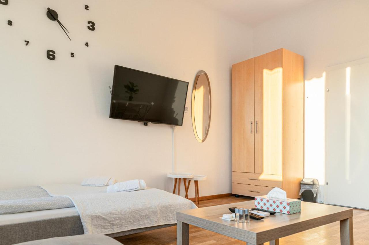 Joyful 2Br Shared Apt Near Millenium Tower & Danube River Vienna Exterior photo